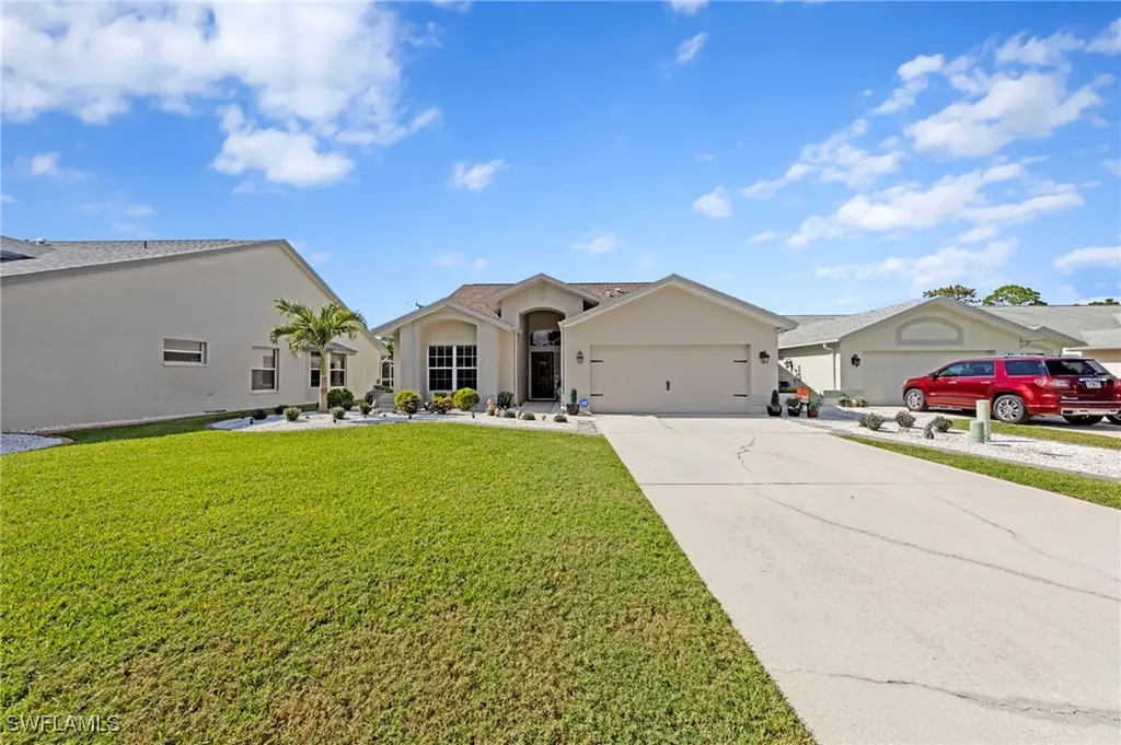 18040 Horseshoe Bay Circle Fort Myers FL 33967