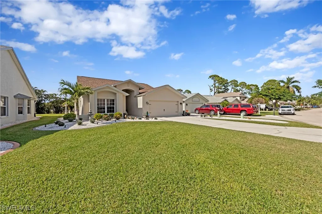 18040 Horseshoe Bay Circle Fort Myers FL 33967