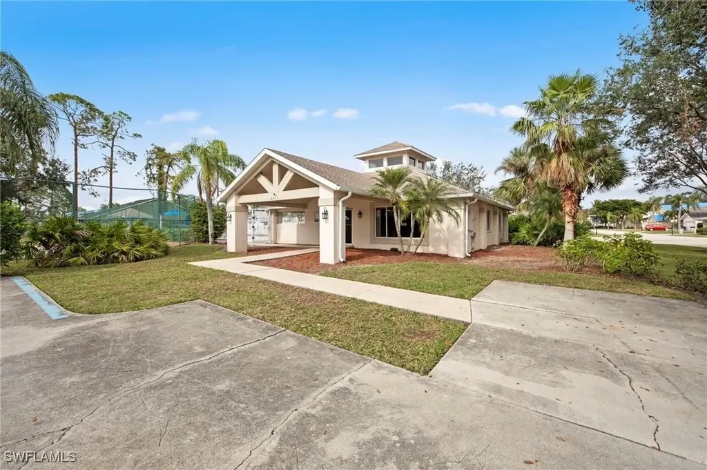 18040 Horseshoe Bay Circle Fort Myers FL 33967