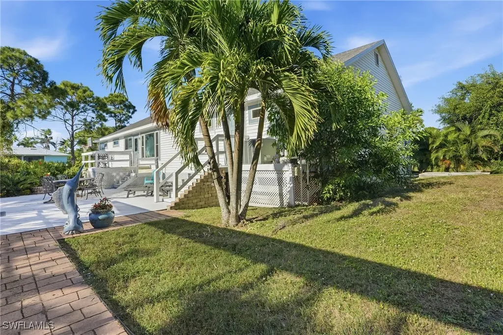 5561 Blyth Court Bokeelia FL 33922