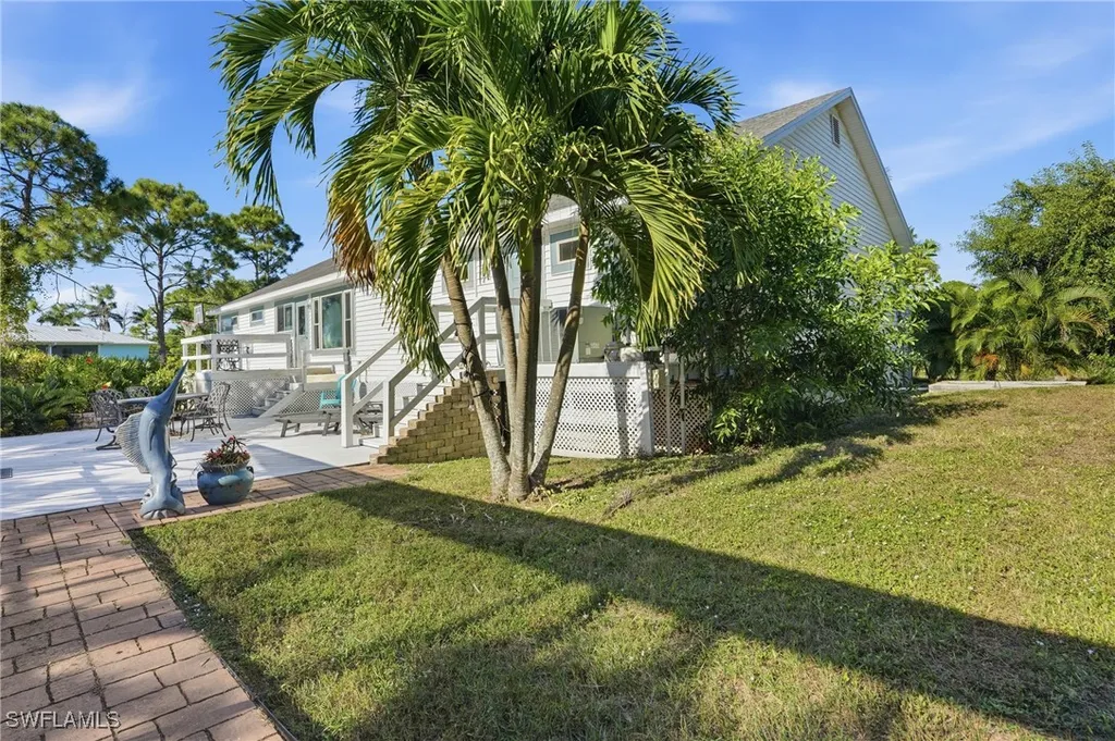 5561 Blyth Court Bokeelia FL 33922