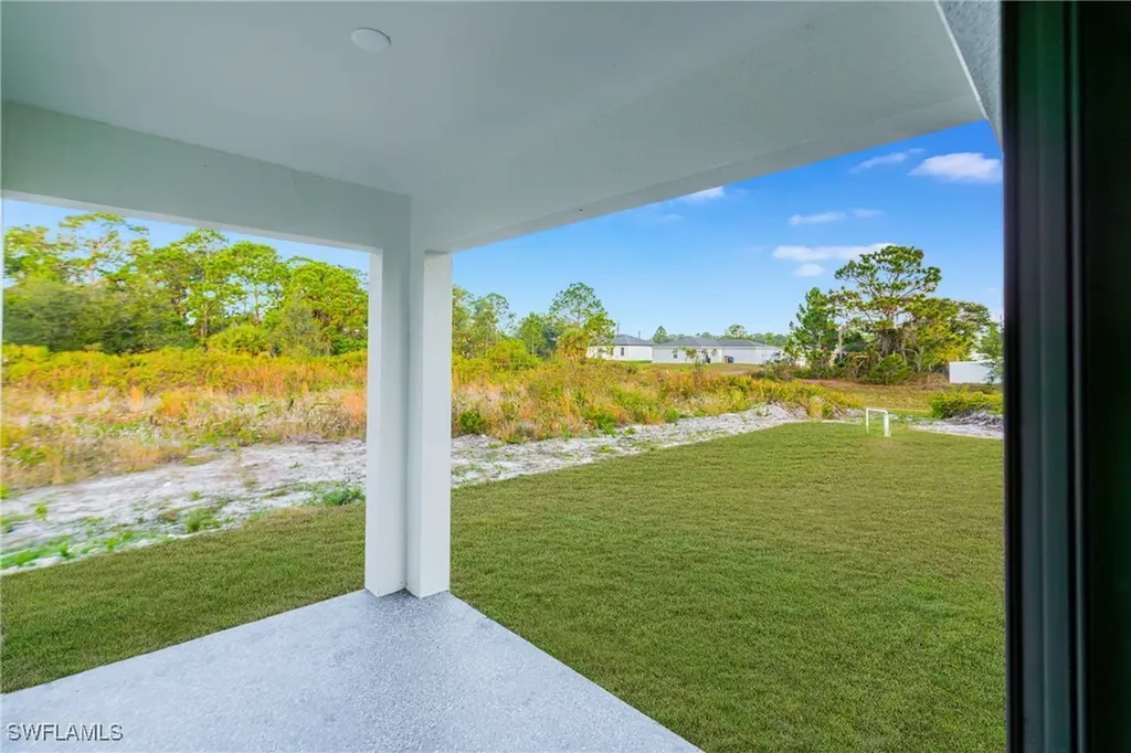 556 Woodview Drive Lehigh Acres FL 33972