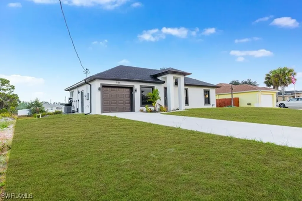 556 Woodview Drive Lehigh Acres FL 33972