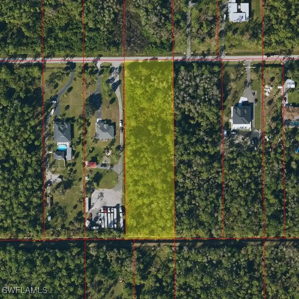 10TH Avenue NE Naples FL 34120