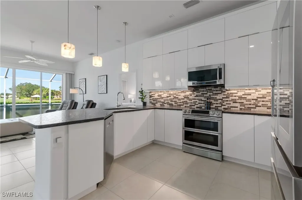 13470 Bridgeford Avenue Bonita Springs FL 34135