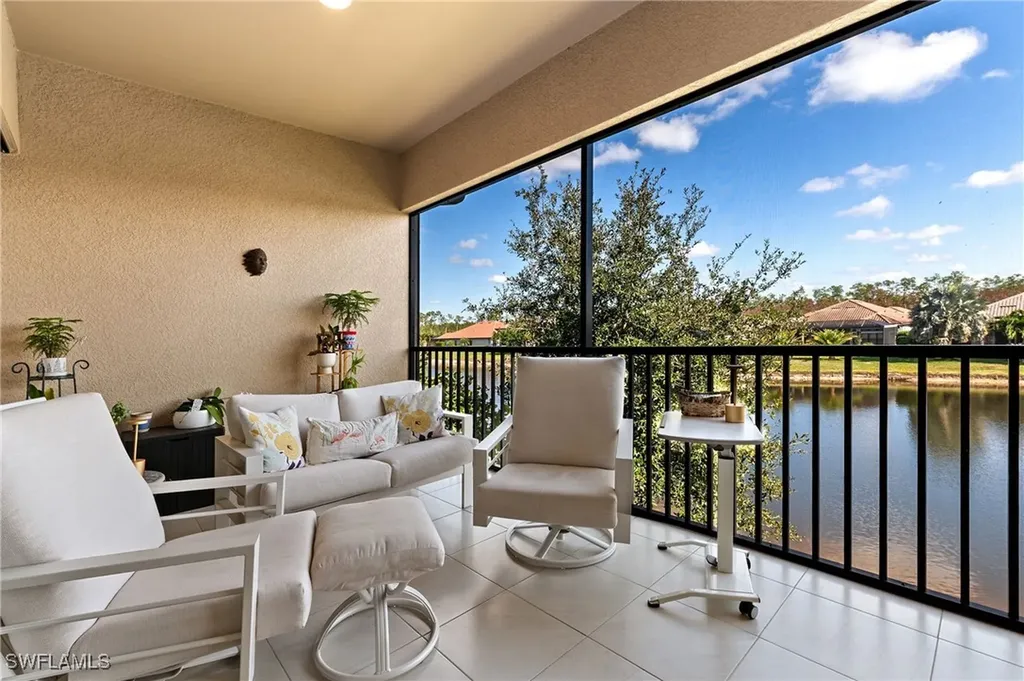 9653 Montelanico Loop Naples FL 34119