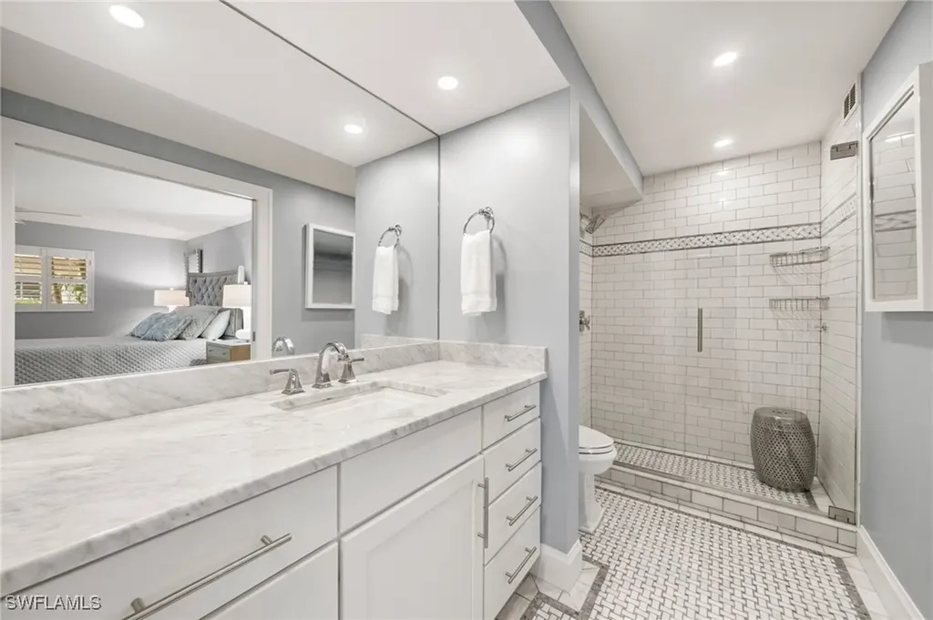 222 Harbour Drive Naples FL 34103
