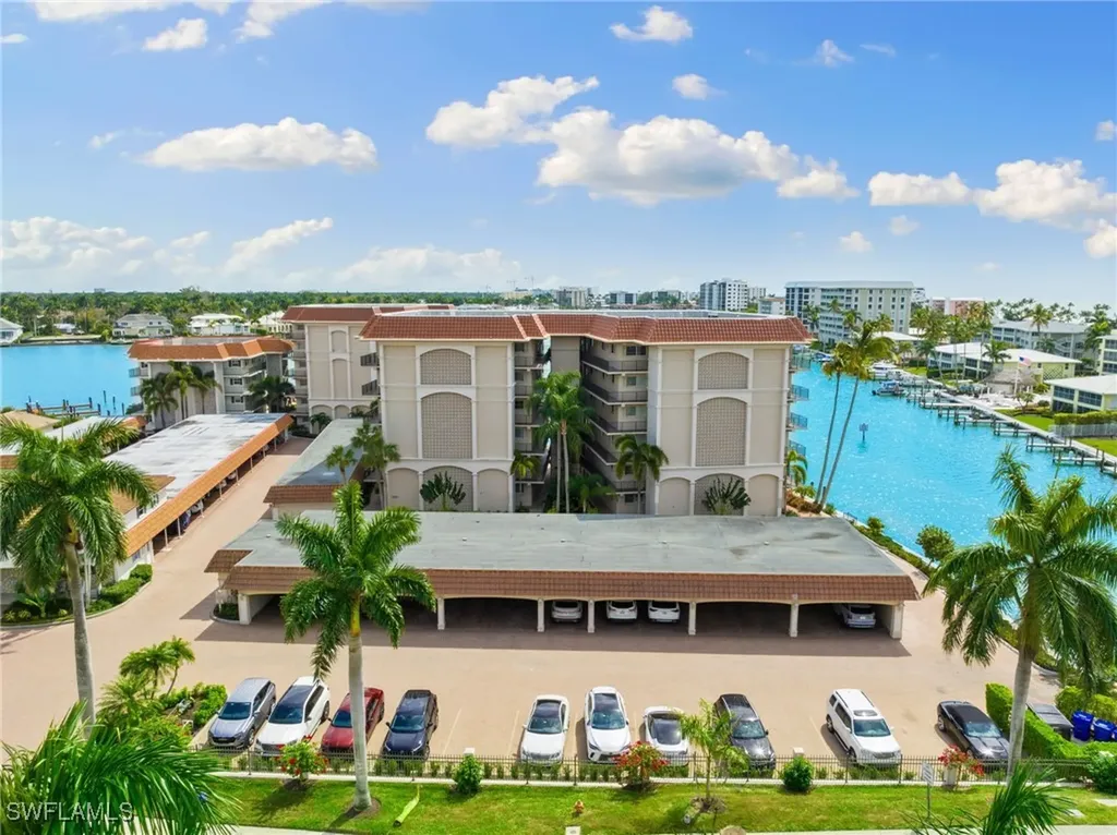222 Harbour Drive Naples FL 34103