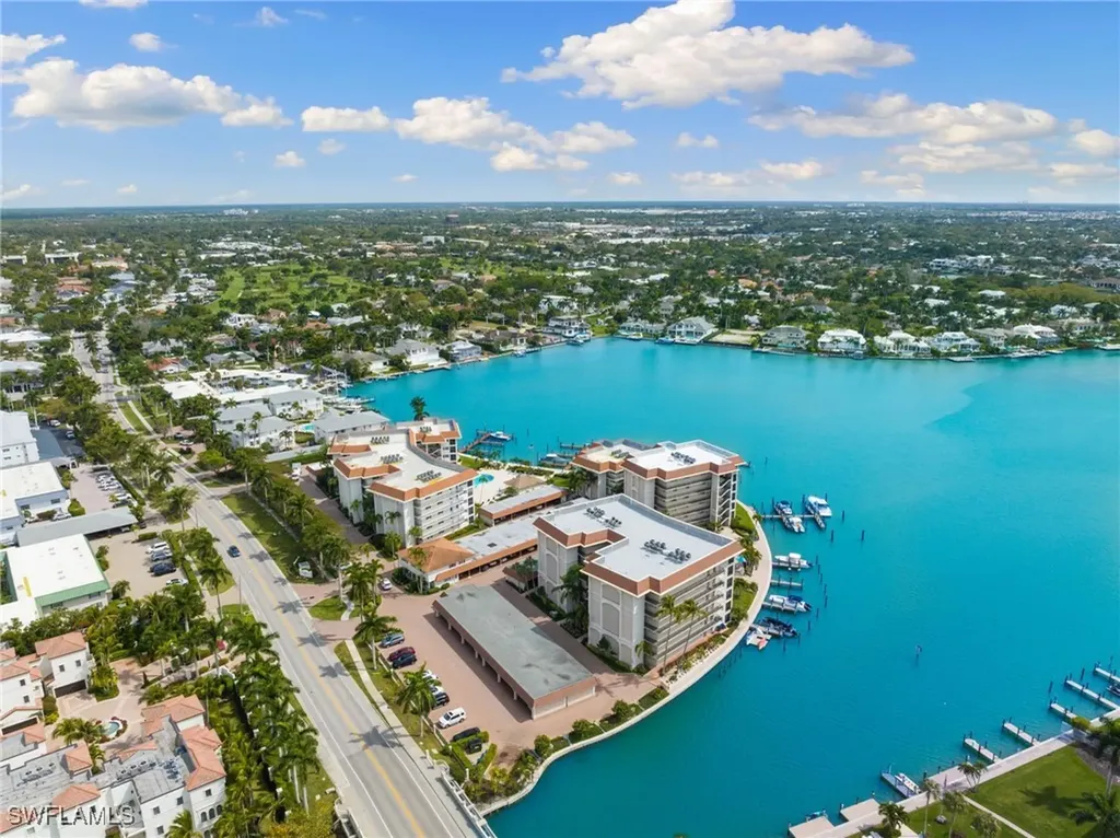 222 Harbour Drive Naples FL 34103