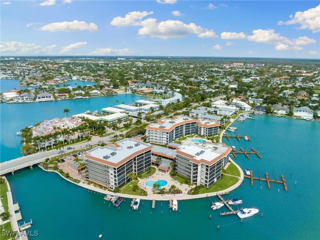 222 Harbour Drive Naples FL 34103