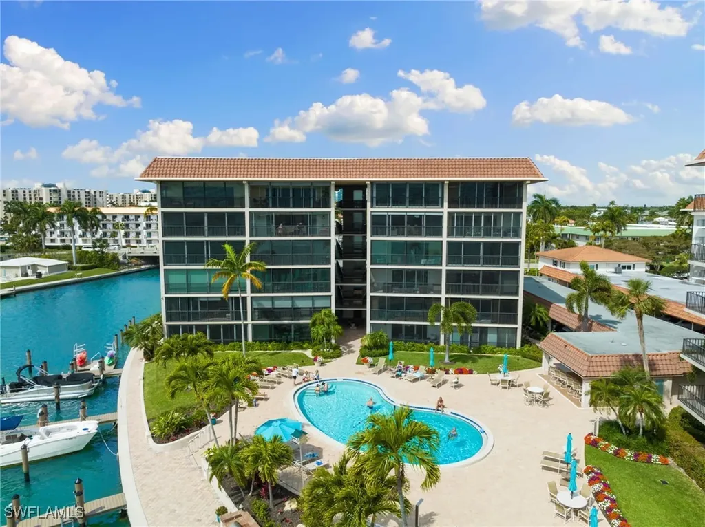222 Harbour Drive Naples FL 34103