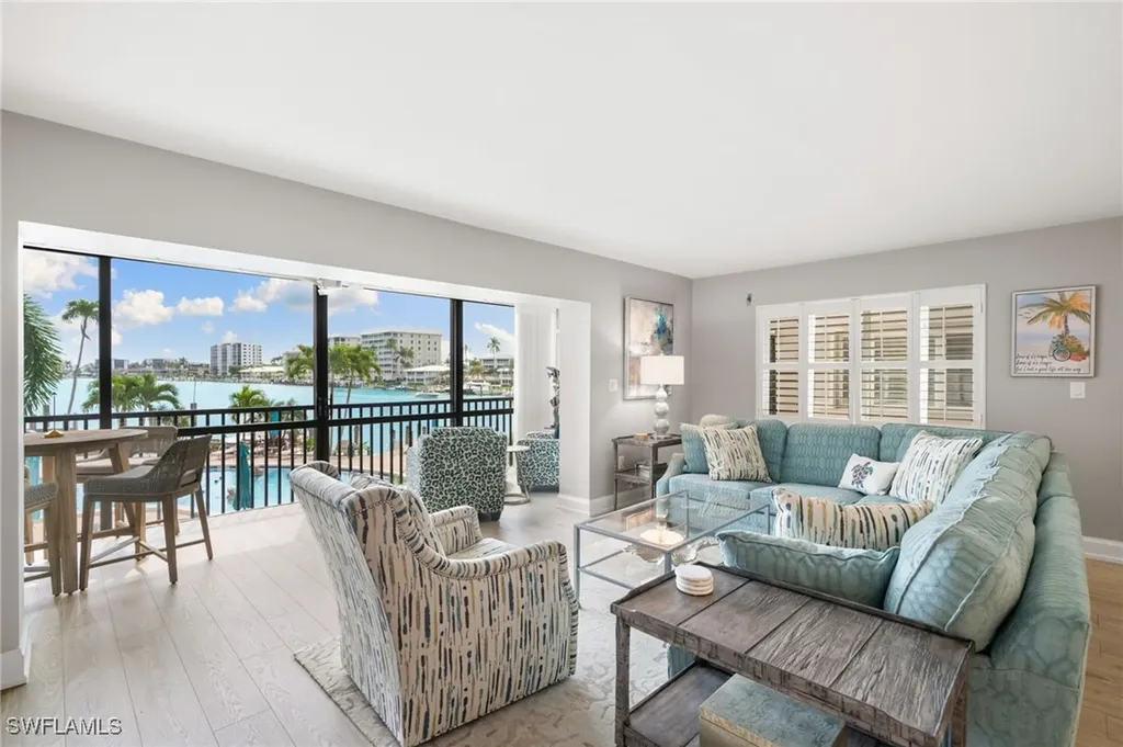 222 Harbour Drive Naples FL 34103