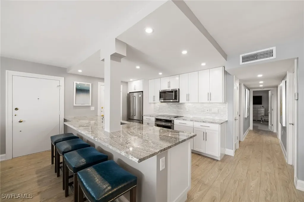 222 Harbour Drive Naples FL 34103