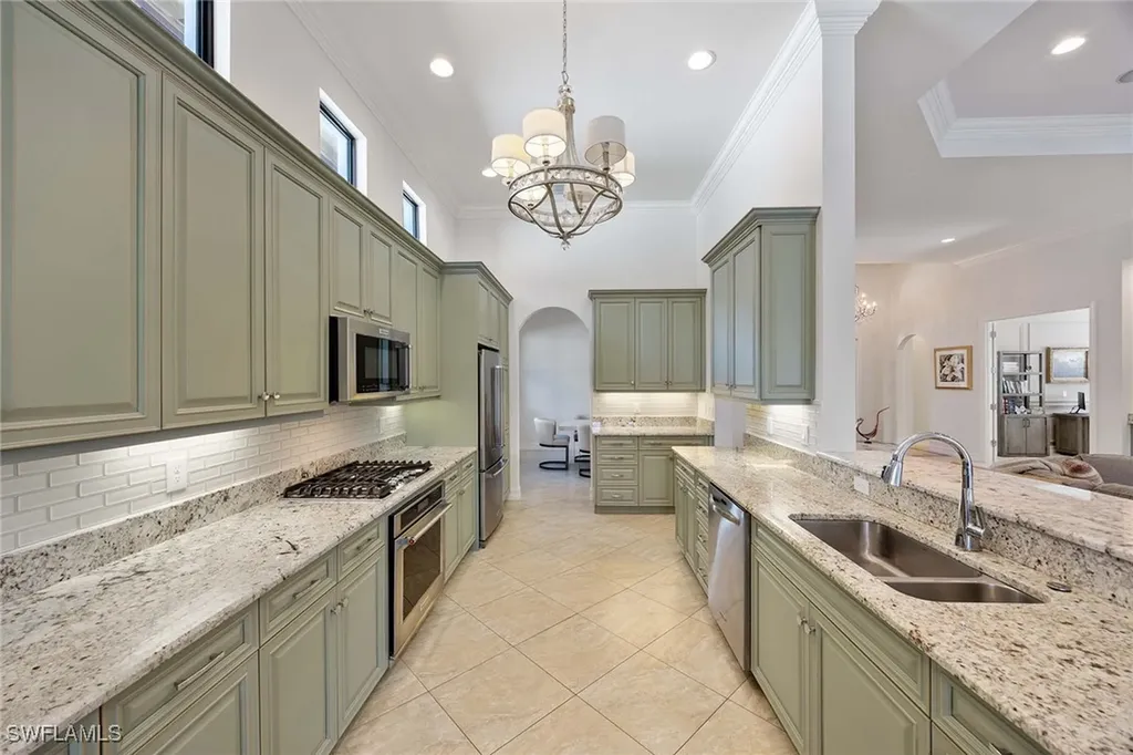 14693 Reserve Lane Naples FL 34109