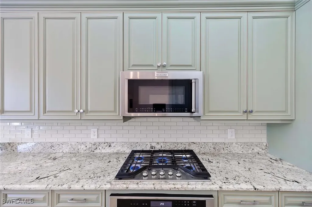 14693 Reserve Lane Naples FL 34109
