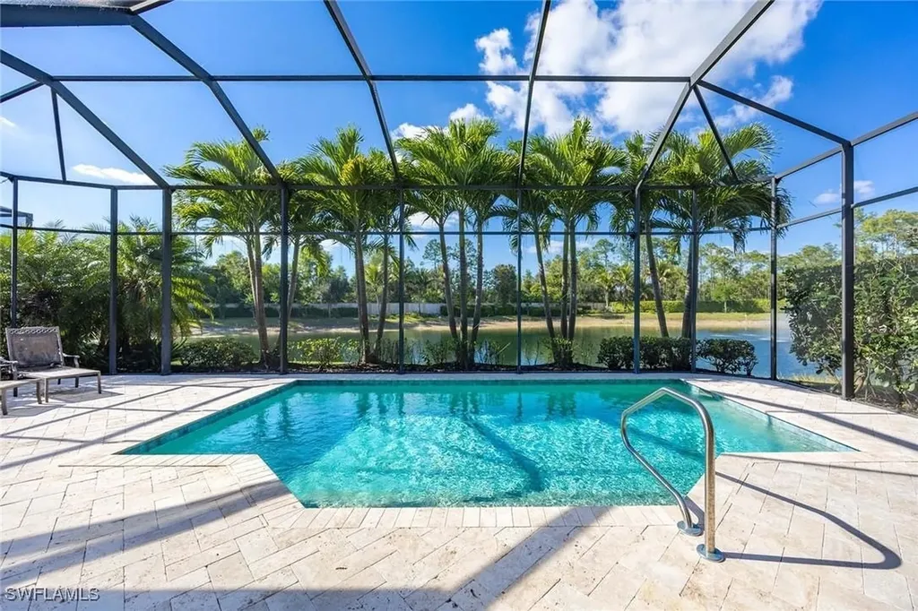 14693 Reserve Lane Naples FL 34109
