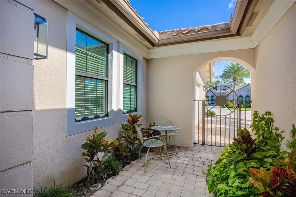 14693 Reserve Lane Naples FL 34109