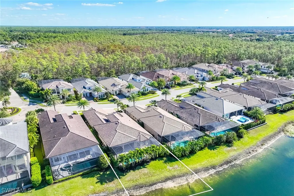 14693 Reserve Lane Naples FL 34109