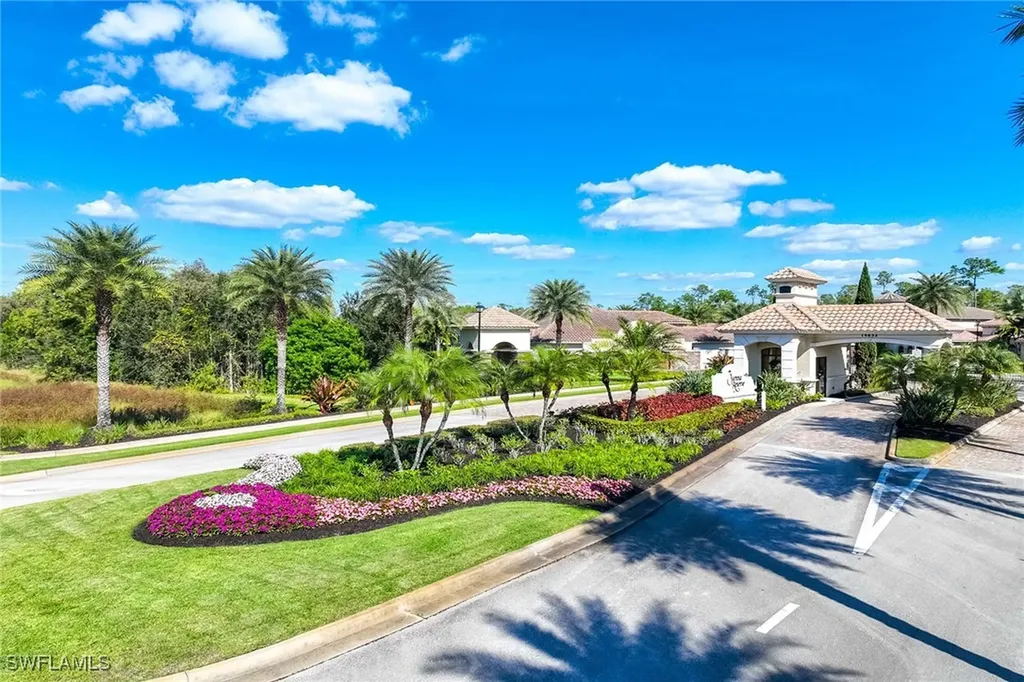 14693 Reserve Lane Naples FL 34109