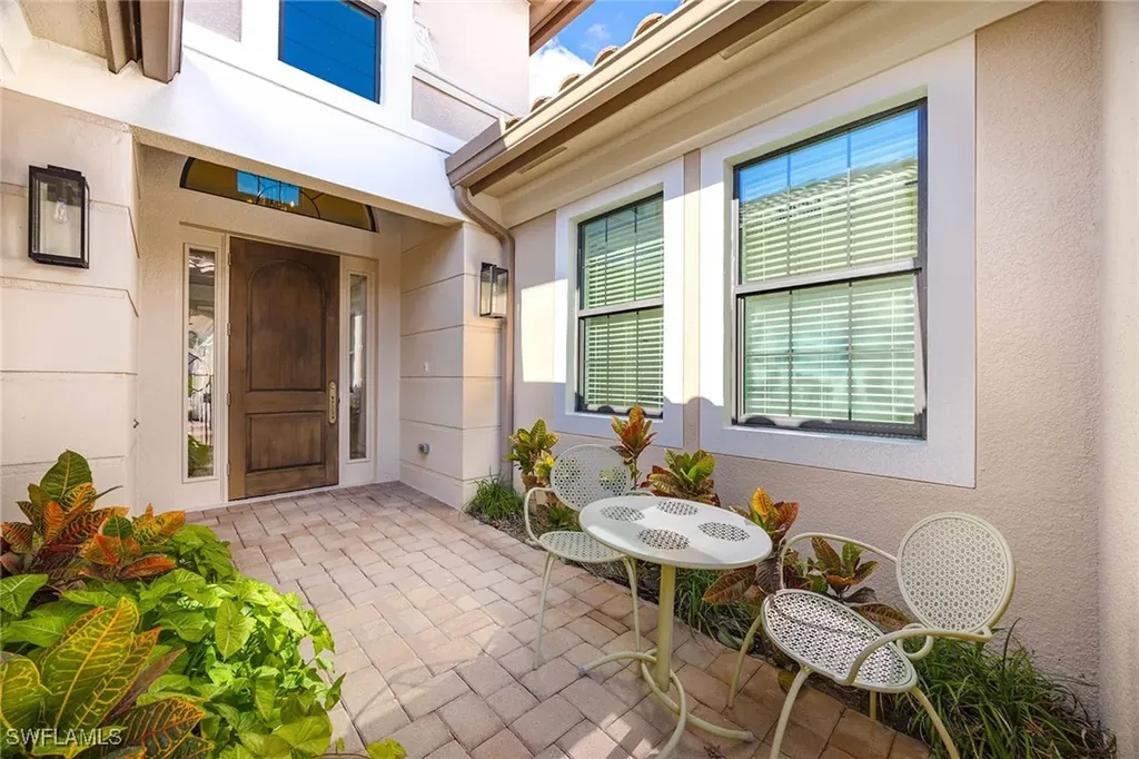 14693 Reserve Lane Naples FL 34109