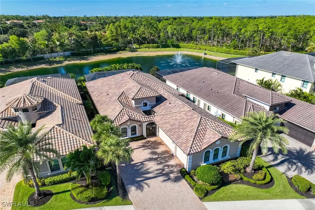 14693 Reserve Lane Naples FL 34109