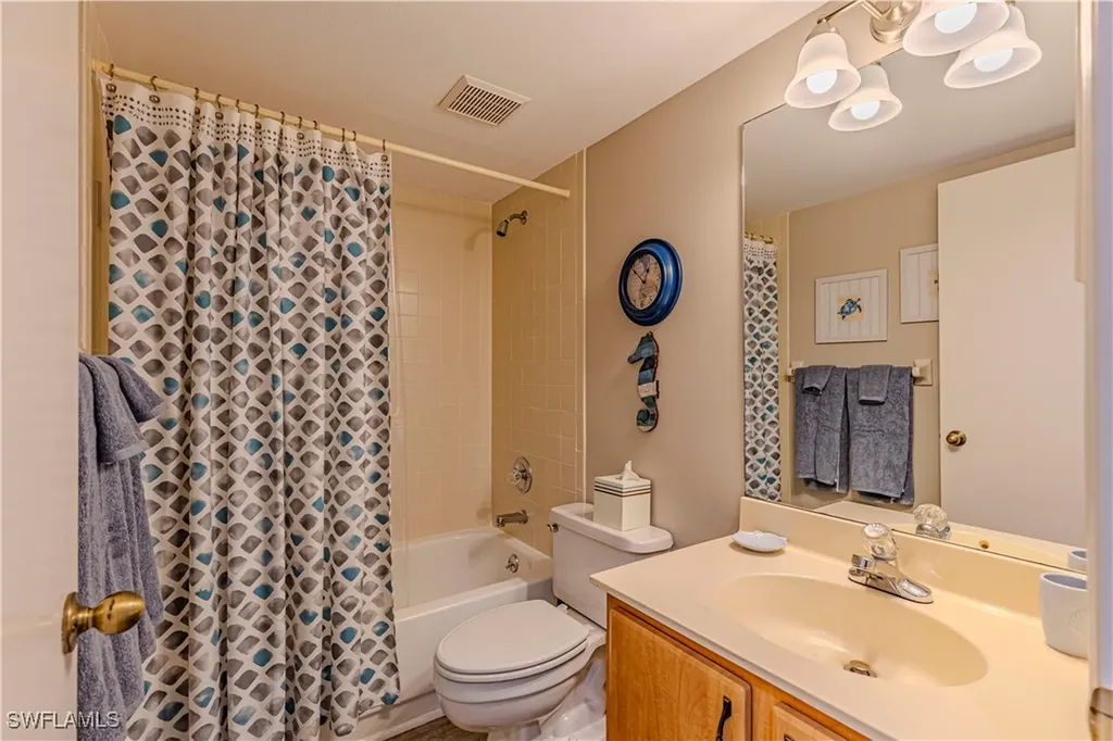 4360 Chantelle Drive Naples FL 34112