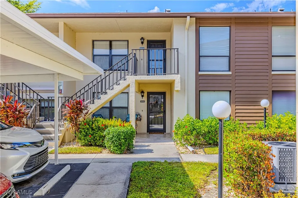 4360 Chantelle Drive Naples FL 34112