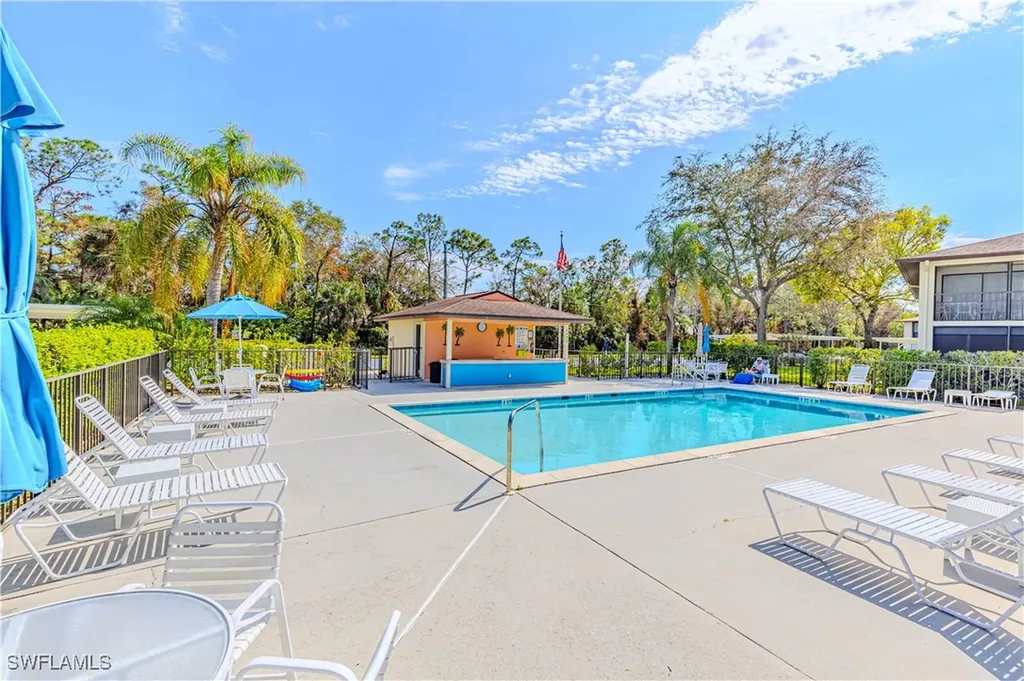 4360 Chantelle Drive Naples FL 34112