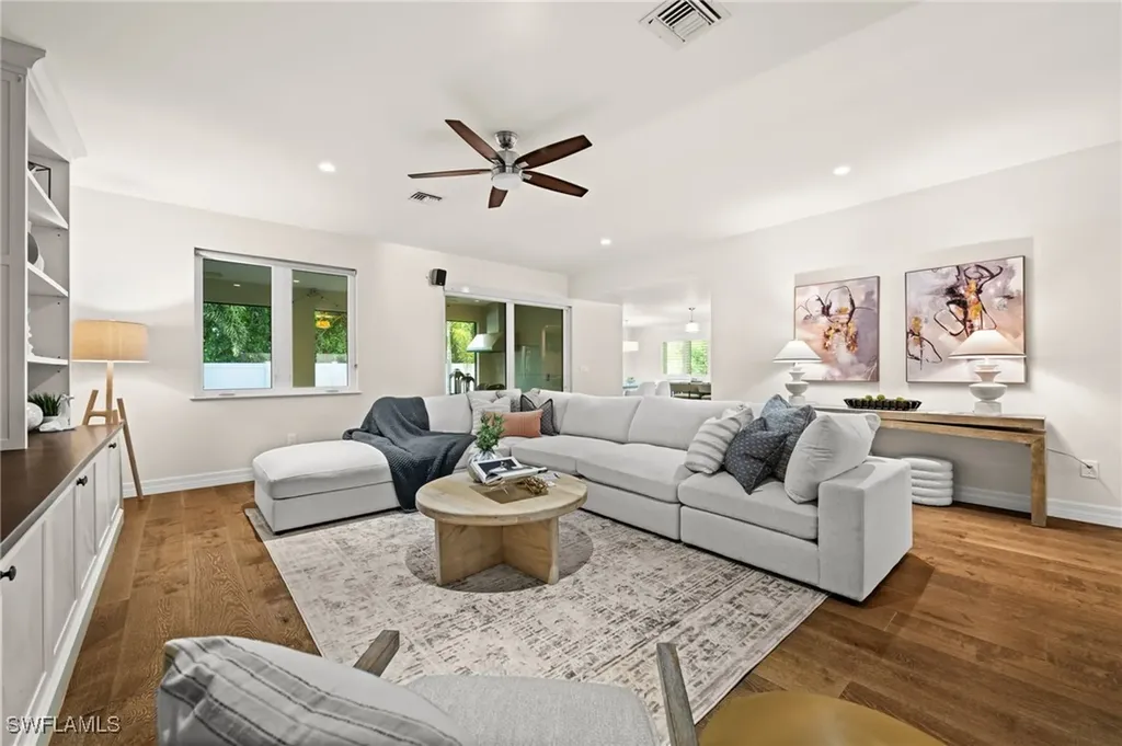 2499 10th Street N Naples FL 34103