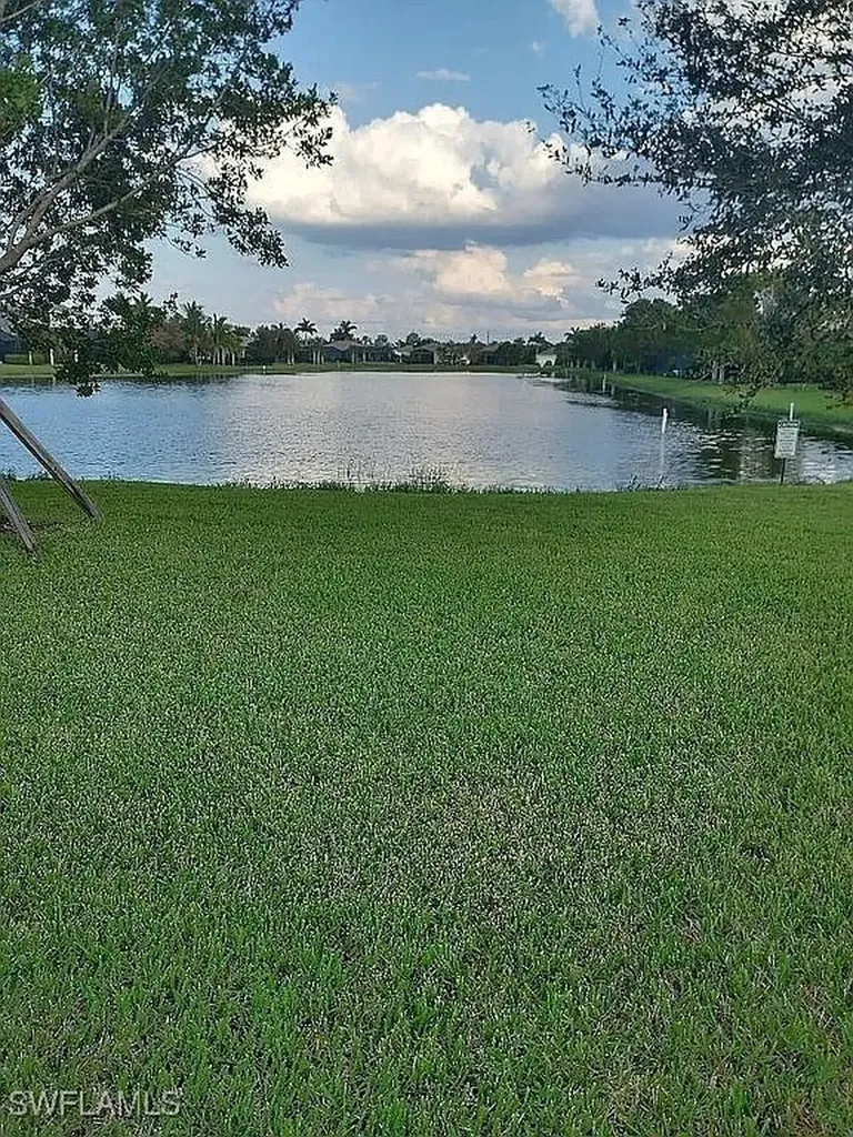 14658 Topsail Drive Naples FL 34114