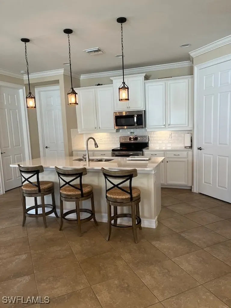 14658 Topsail Drive Naples FL 34114