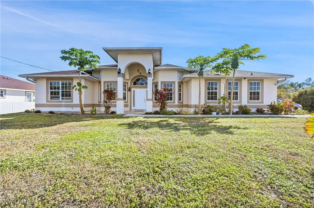 1896 Weldon Avenue Lehigh Acres FL 33972