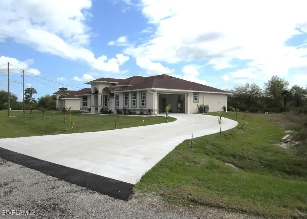 1896 Weldon Avenue Lehigh Acres FL 33972