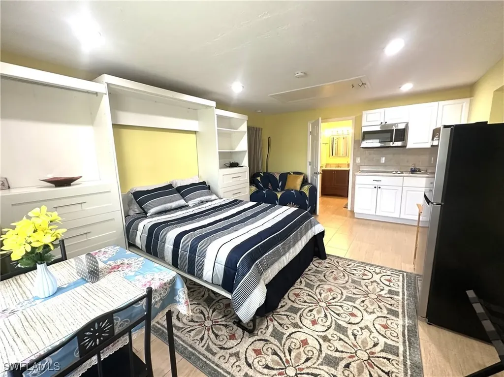 Naples FL 34108