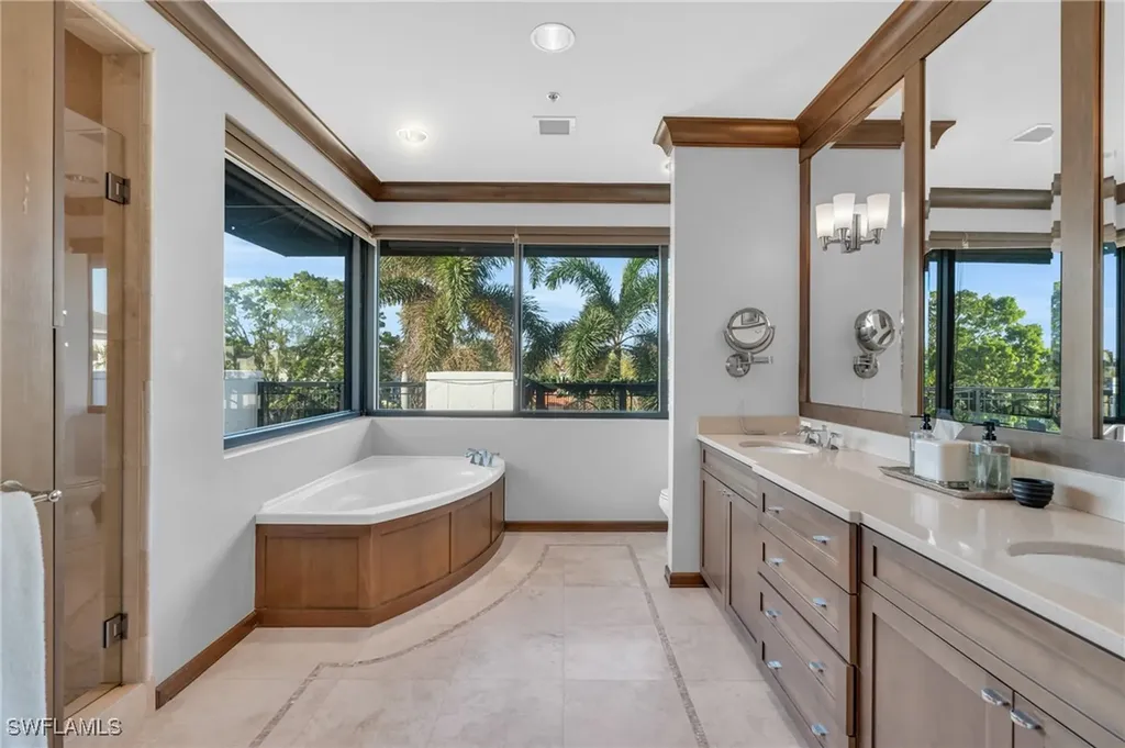 428 9th Street S Naples FL 34102