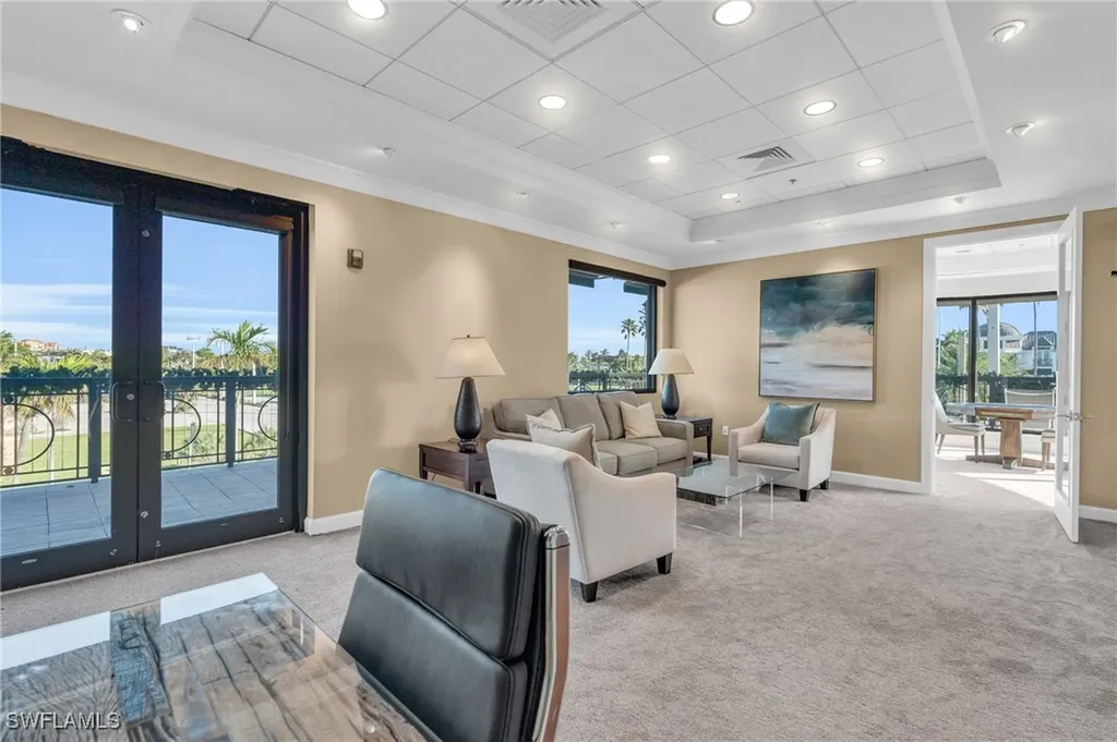 428 9th Street S Naples FL 34102