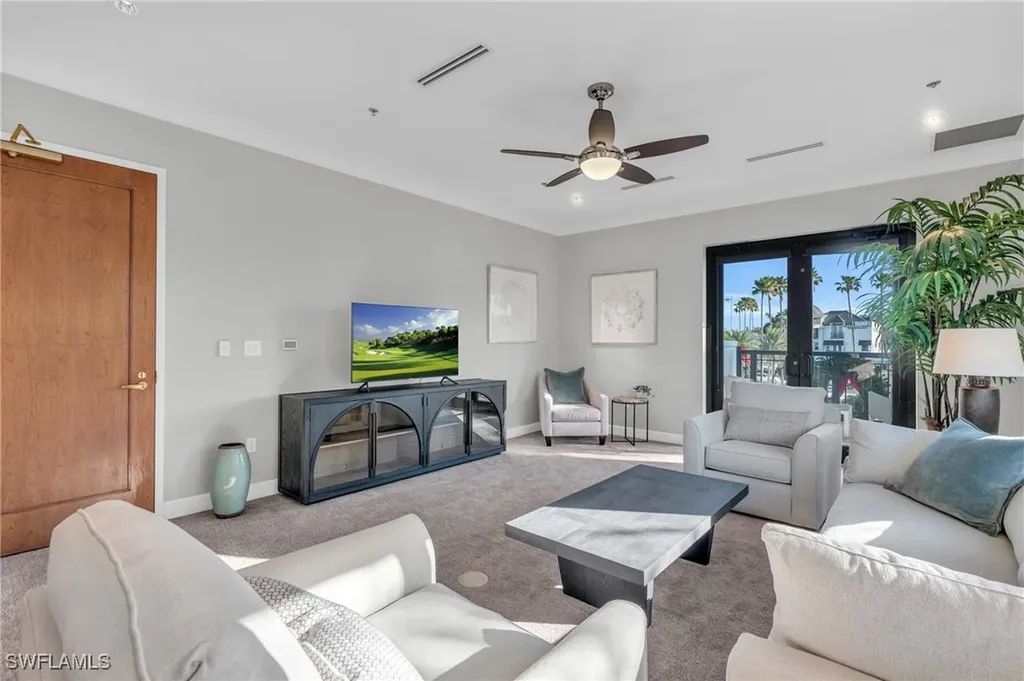 428 9th Street S Naples FL 34102