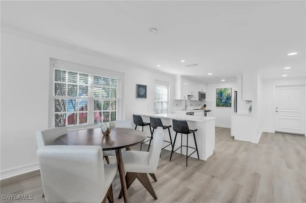 271 Broad Avenue S Naples FL 34102