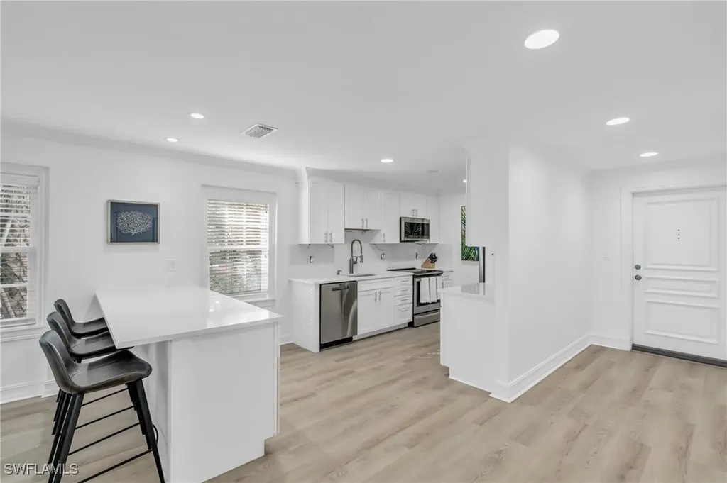 271 Broad Avenue S Naples FL 34102