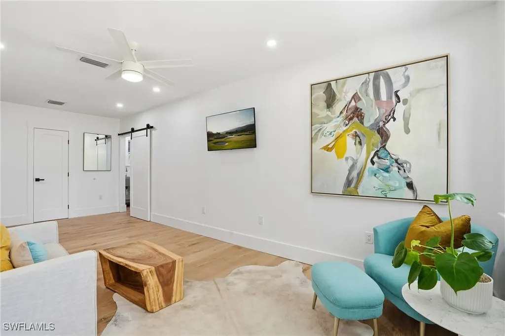 6260 Waxmyrtle Way Naples FL 34109