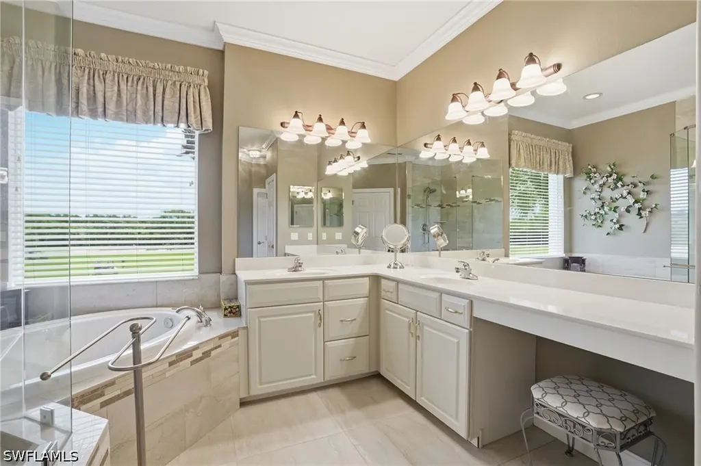 4750 Shinnecock Hills Court Naples FL 34112