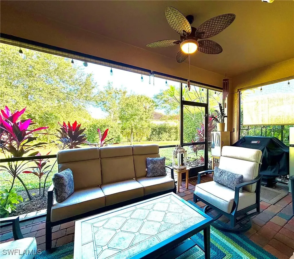 1963 Fairmont Lane Naples FL 34120