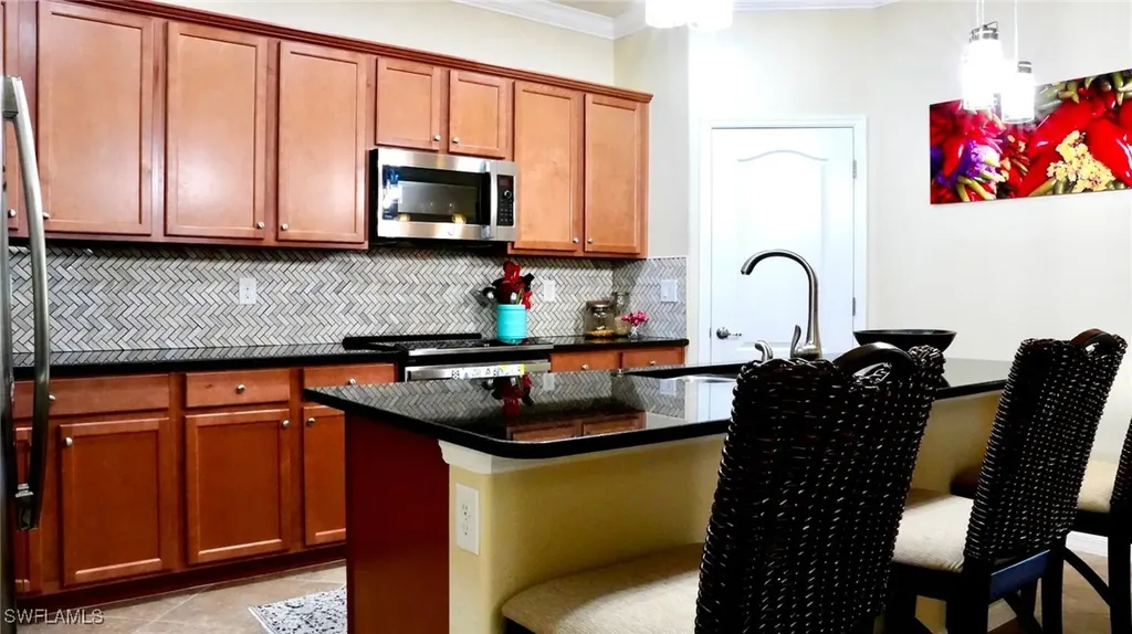 1963 Fairmont Lane Naples FL 34120
