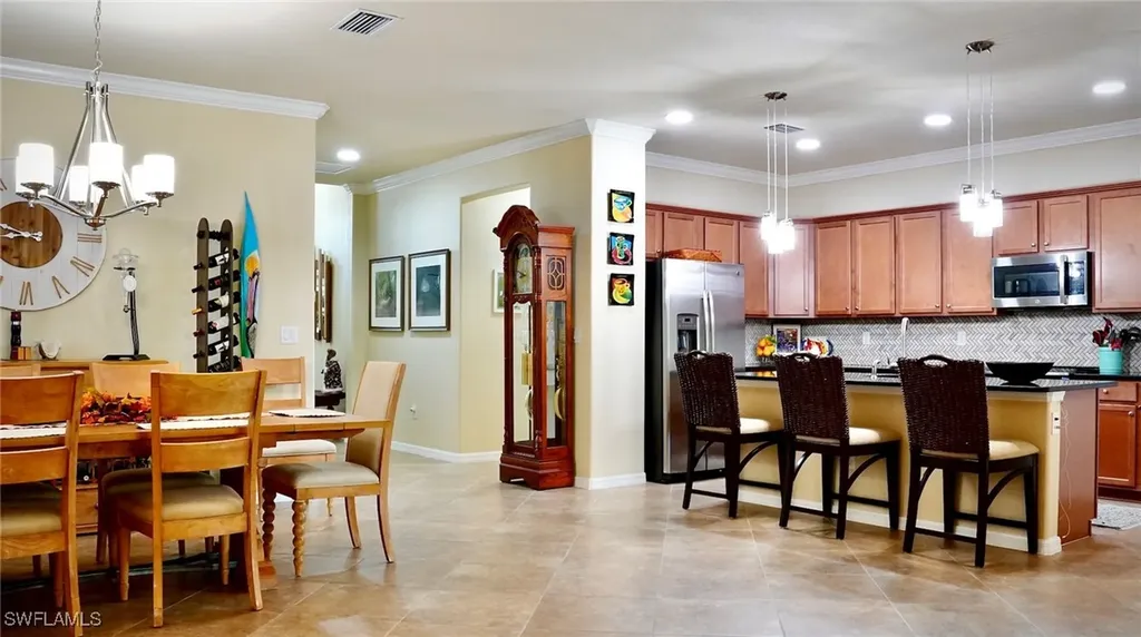 1963 Fairmont Lane Naples FL 34120