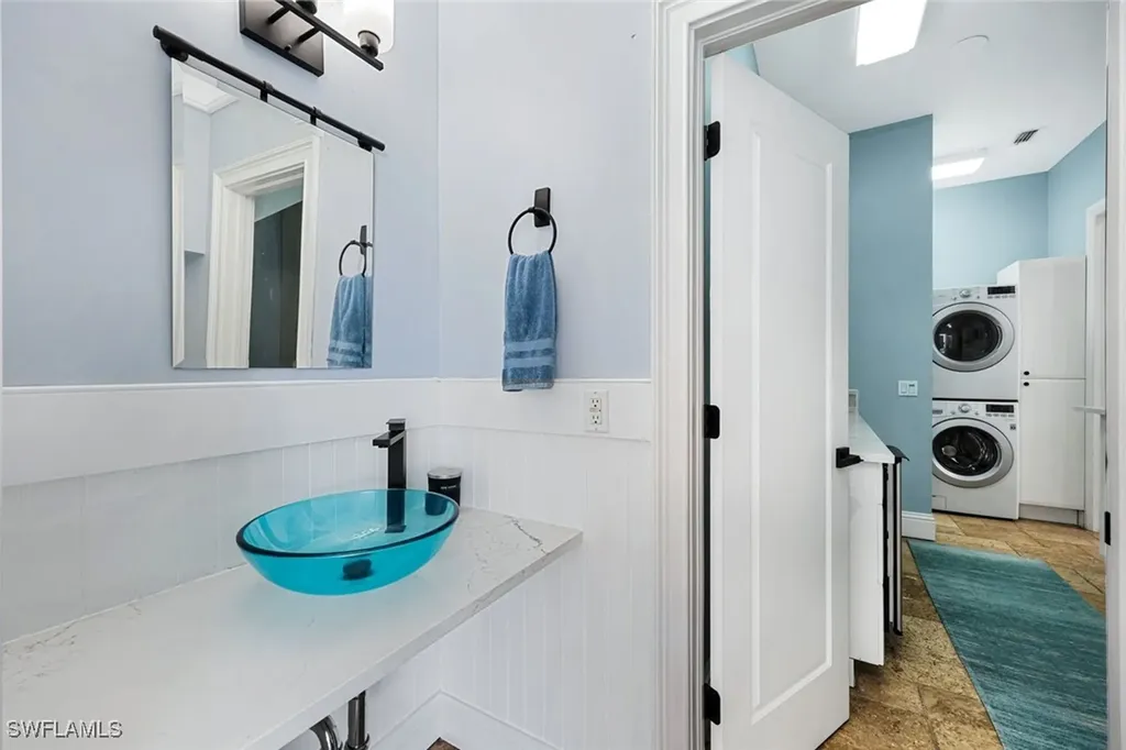 646 111th Avenue N Naples FL 34108