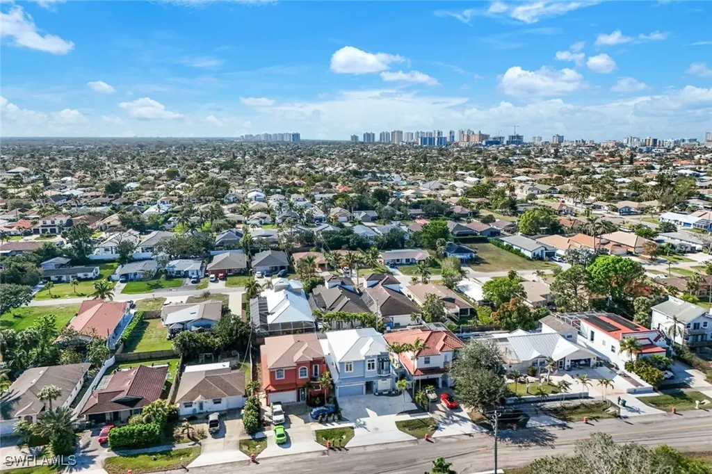 646 111th Avenue N Naples FL 34108