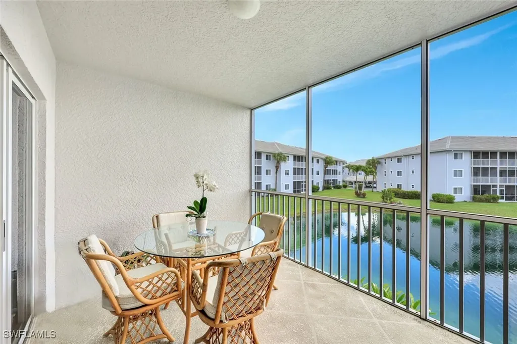 7842 Regal Heron Circle Naples FL 34104