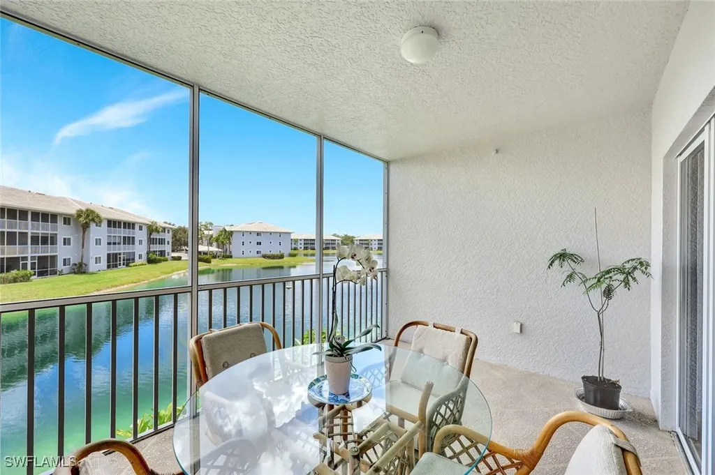 7842 Regal Heron Circle Naples FL 34104