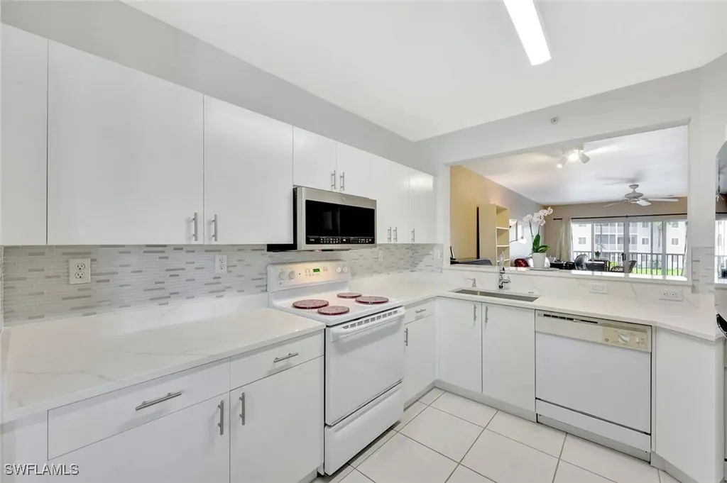 7842 Regal Heron Circle Naples FL 34104