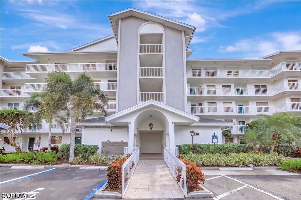 340 Horse Creek Drive Naples FL 34110